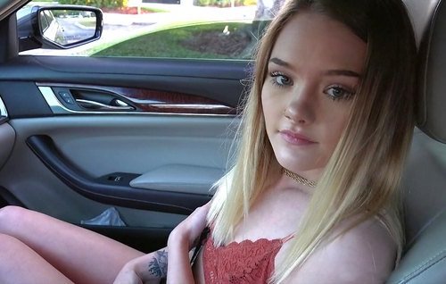 Постер к видео: Тощенькая милашка садится в машину к парням с деньгами, а получит ли их это уже другой вопрос.