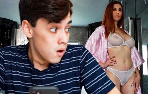 Постер к видео: Пялился и фотографировал мачехины прелести и возбудил в ней желание.