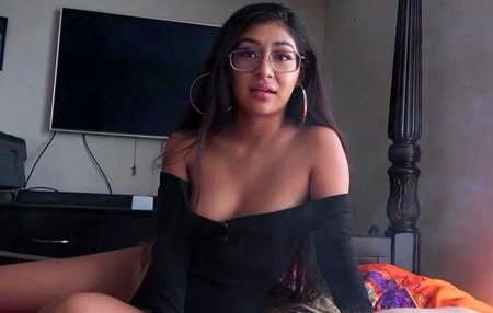 Постер к видео: Сестра походу залетела и теперь можно кончать все время внутрь.