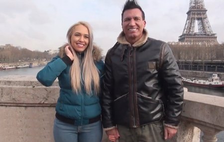 Постер к видео: В свой медовый месяц во Франции снялись в кастинге с жестким сексом.