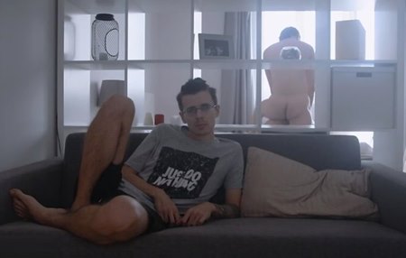 Постер к видео: Пошел и по тихому выебал жену своего лучшего друга, с которым только что смотрели телек вместе.