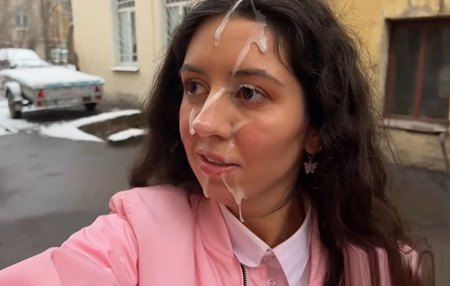 Постер к видео: Парень позвал однокурсницу учиться вместе и такую обспусканную отправил домой.