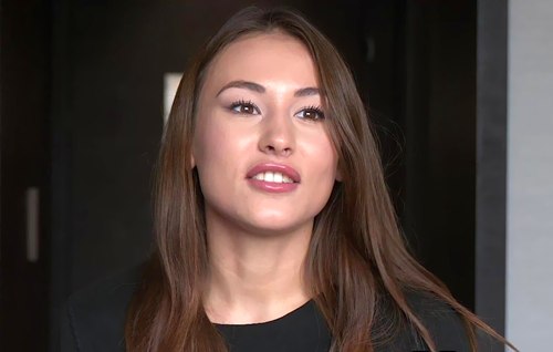 Постер к видео: Красивая азиатка с жестко протрахнутой попкой на кастинге Вудмана.